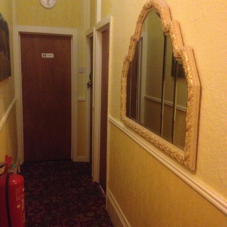 Pier View B&B For Families Blackpool Exterior photo